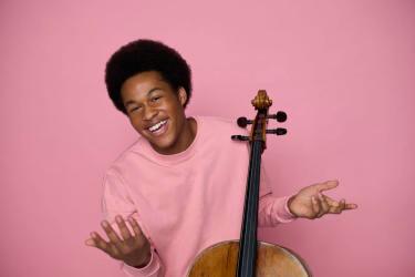 Meet the 18-Year-Old British Cellist Making Musical Waves