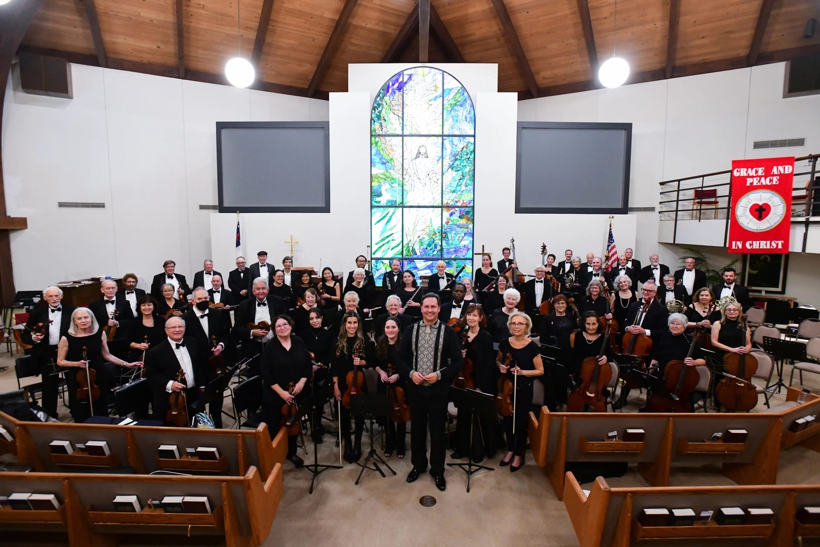 Maestro Maxim Kurzin and the Palisades Symphony Orchestra